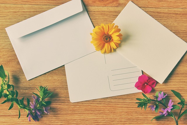 Obálky s květinami